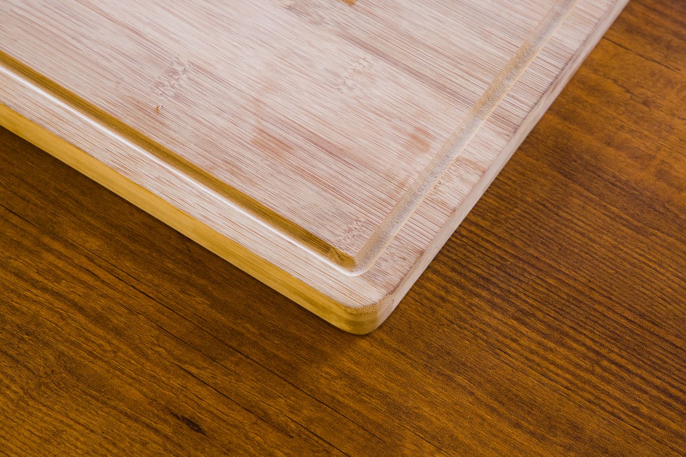 Natural bamboo cutting board